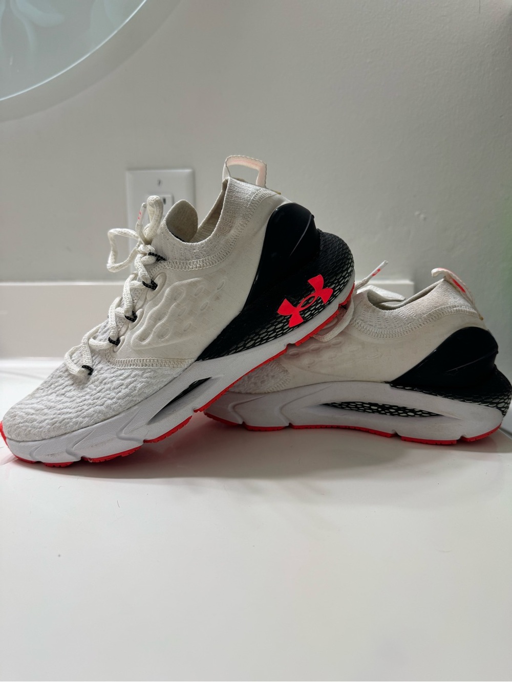 Under Armour HOVR Phantom 2 RUNANYWR White Beta Women’s Size 8